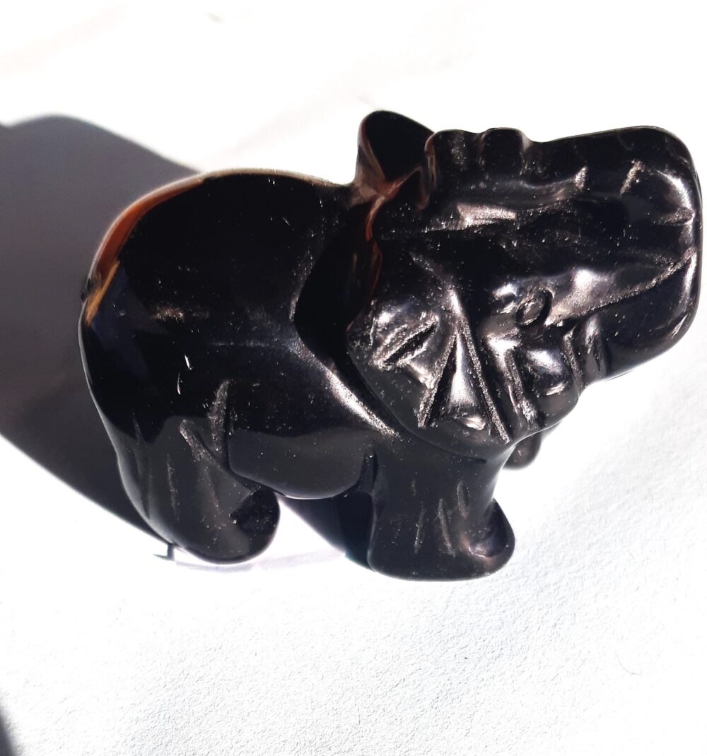 Eléphant en OBSIDIENNE NOIRE