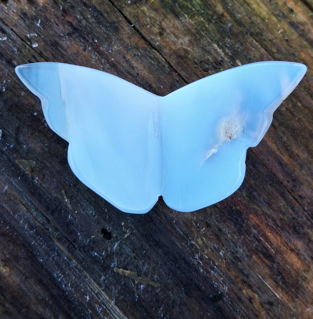Papillon en CALCEDOINE BLEUE