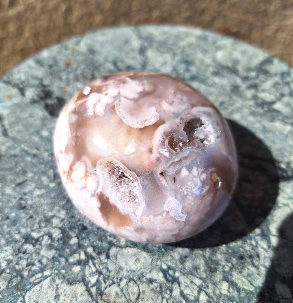 Galet en Agate fleur