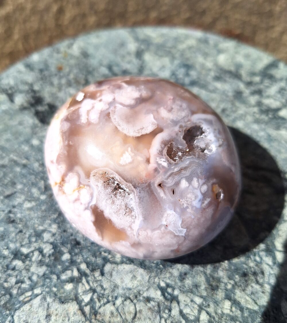 Galet en Agate fleur