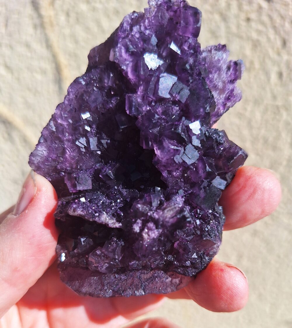 Fluorite violette brute
