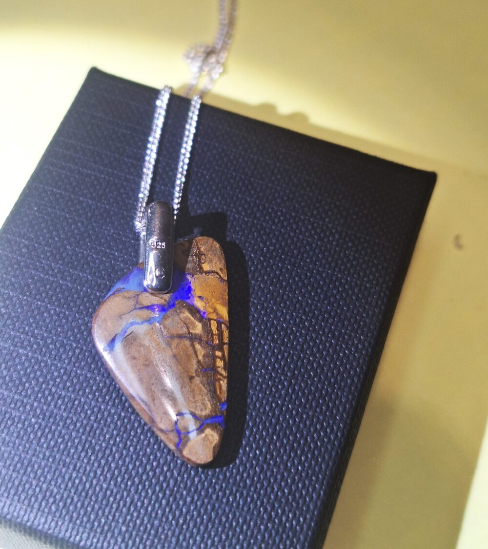 Pendentif en Opale boulder