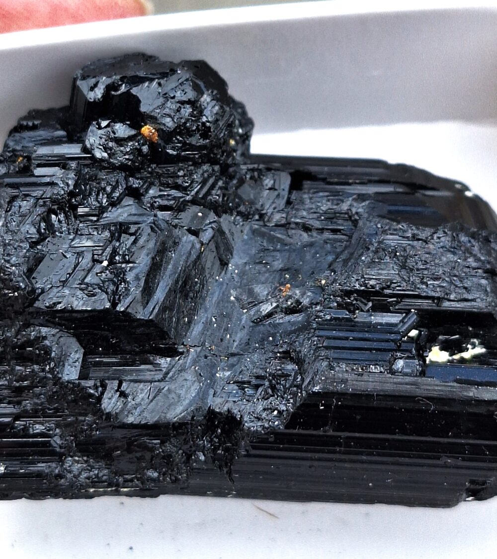Tourmaline noire brute